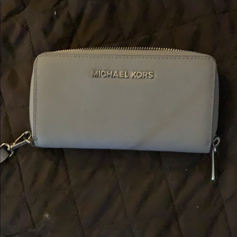 Michael Kors Zipper wallet with wrist strap